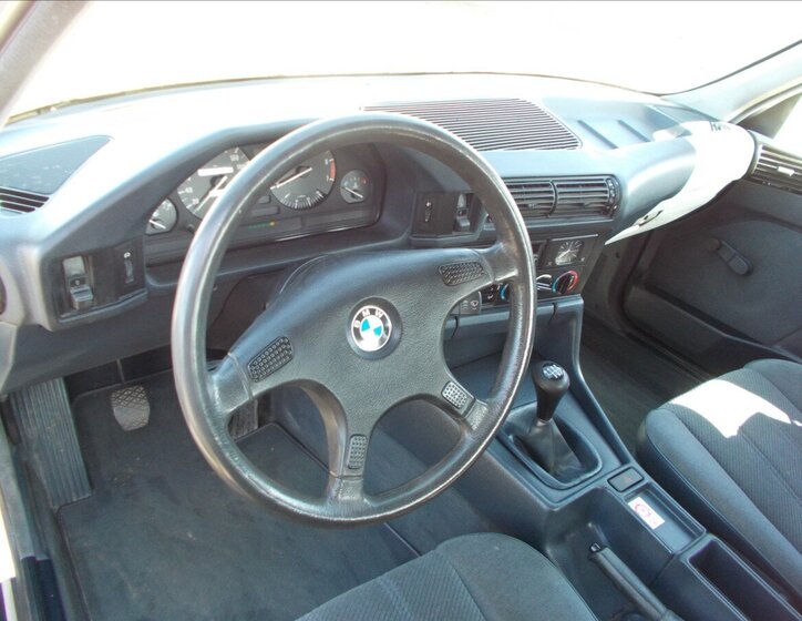 BMW Řada 5 Sedan / Limuzína 2,0 l 95 kw