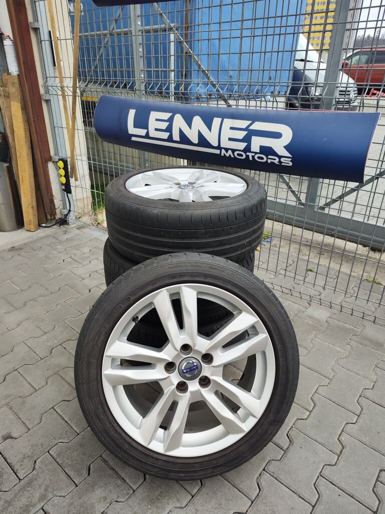 Volvo V60 Kombi 2,0 l 120 kw