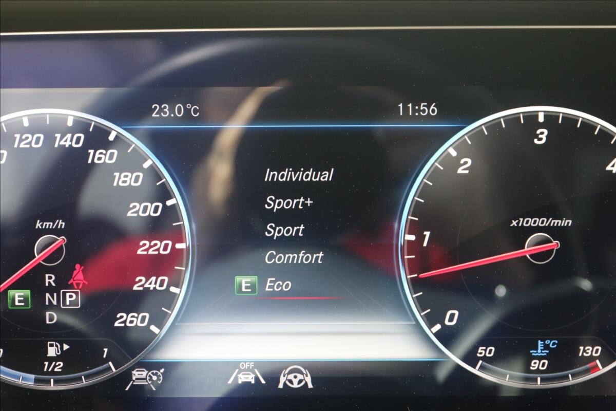 Mercedes-Benz Třídy E Kupé 2,9 l 250 kw