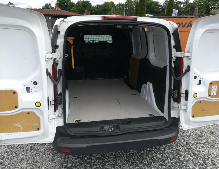 Ford Transit Connect 11