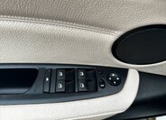 BMW X5 Kombi 3,0 l 180 kw