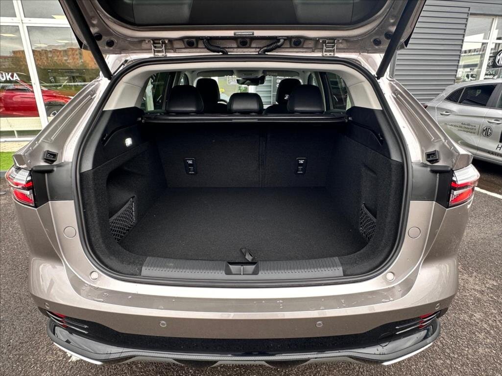 MG HS SUV 1,5 l 125 kw