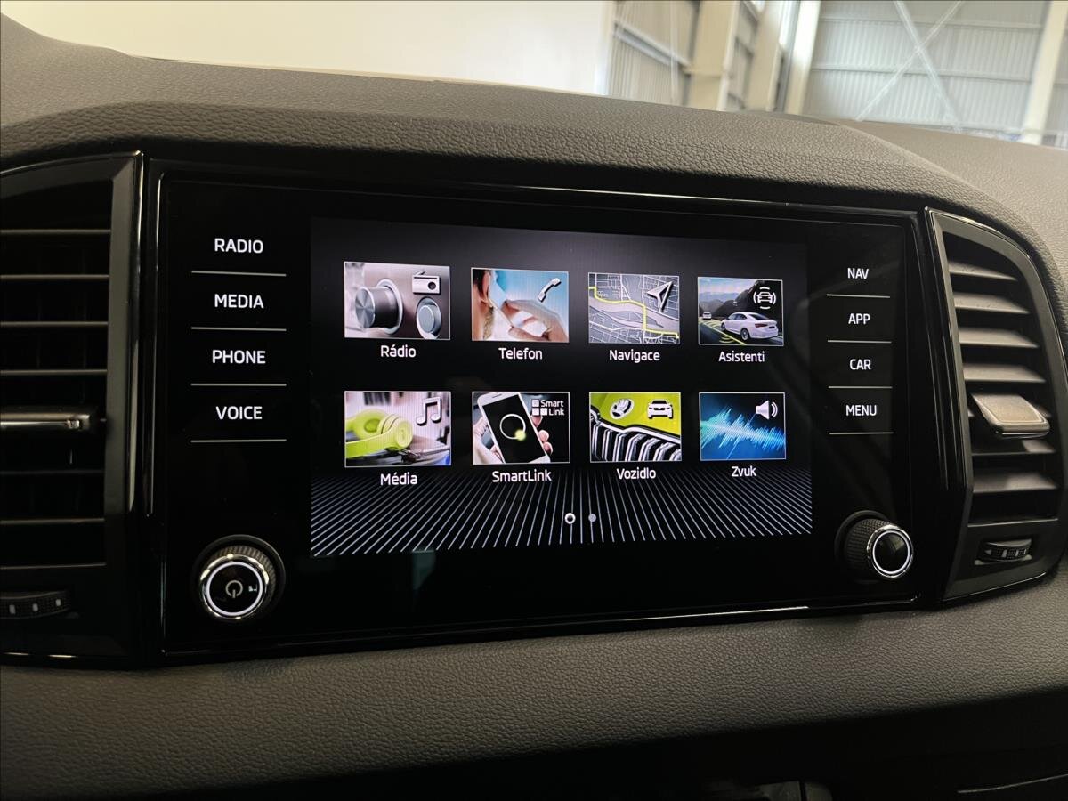 Škoda Karoq SUV / Terénní 1,5 l 110 kw