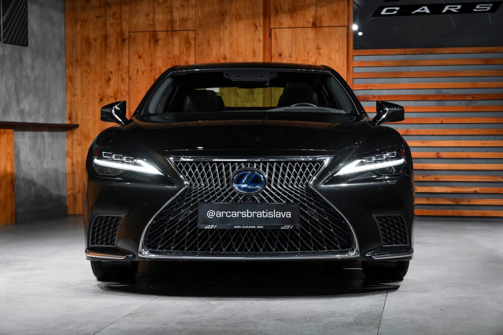 Lexus LS 500