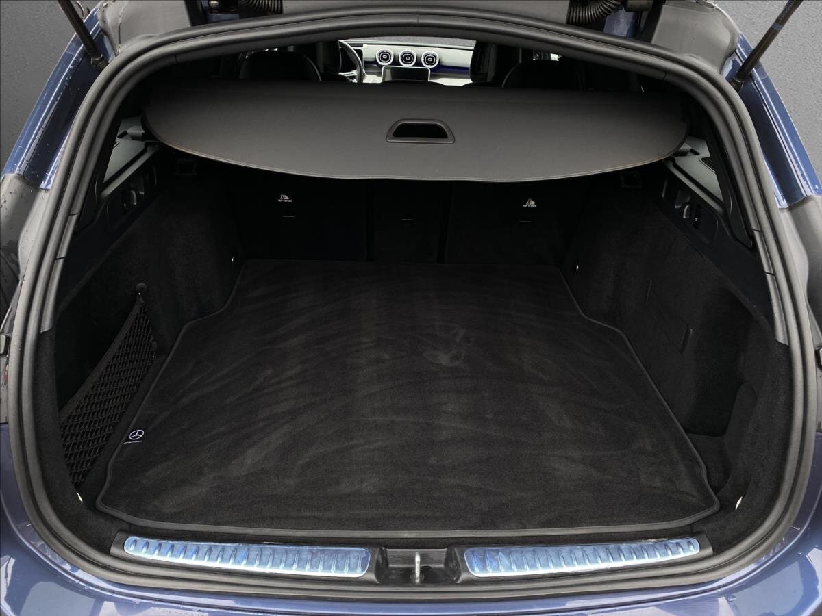 Mercedes-Benz Třídy C Kombi 2,0 l 147 kw