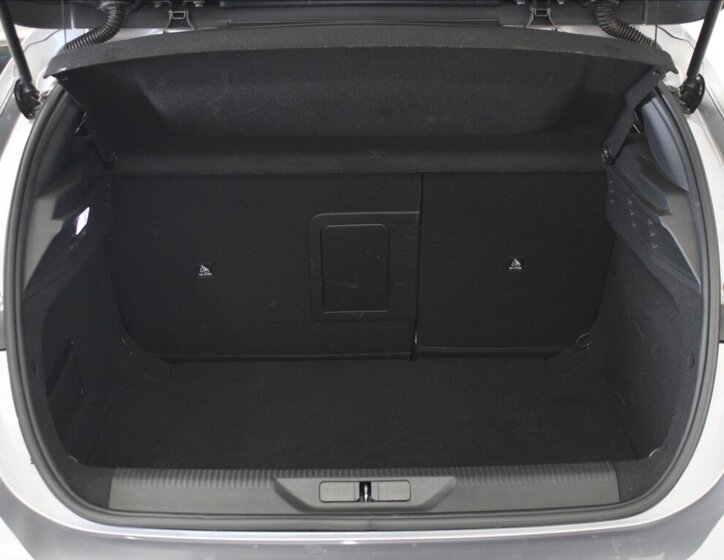 Peugeot 308 Hatchback 1,2 l 96 kw