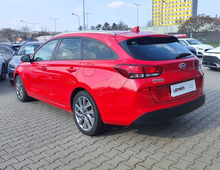 Hyundai i30 Kombi 1,4 l 103 kw