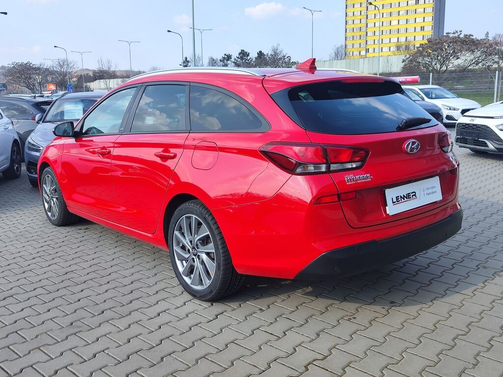 Hyundai i30 Kombi 1,4 l 103 kw