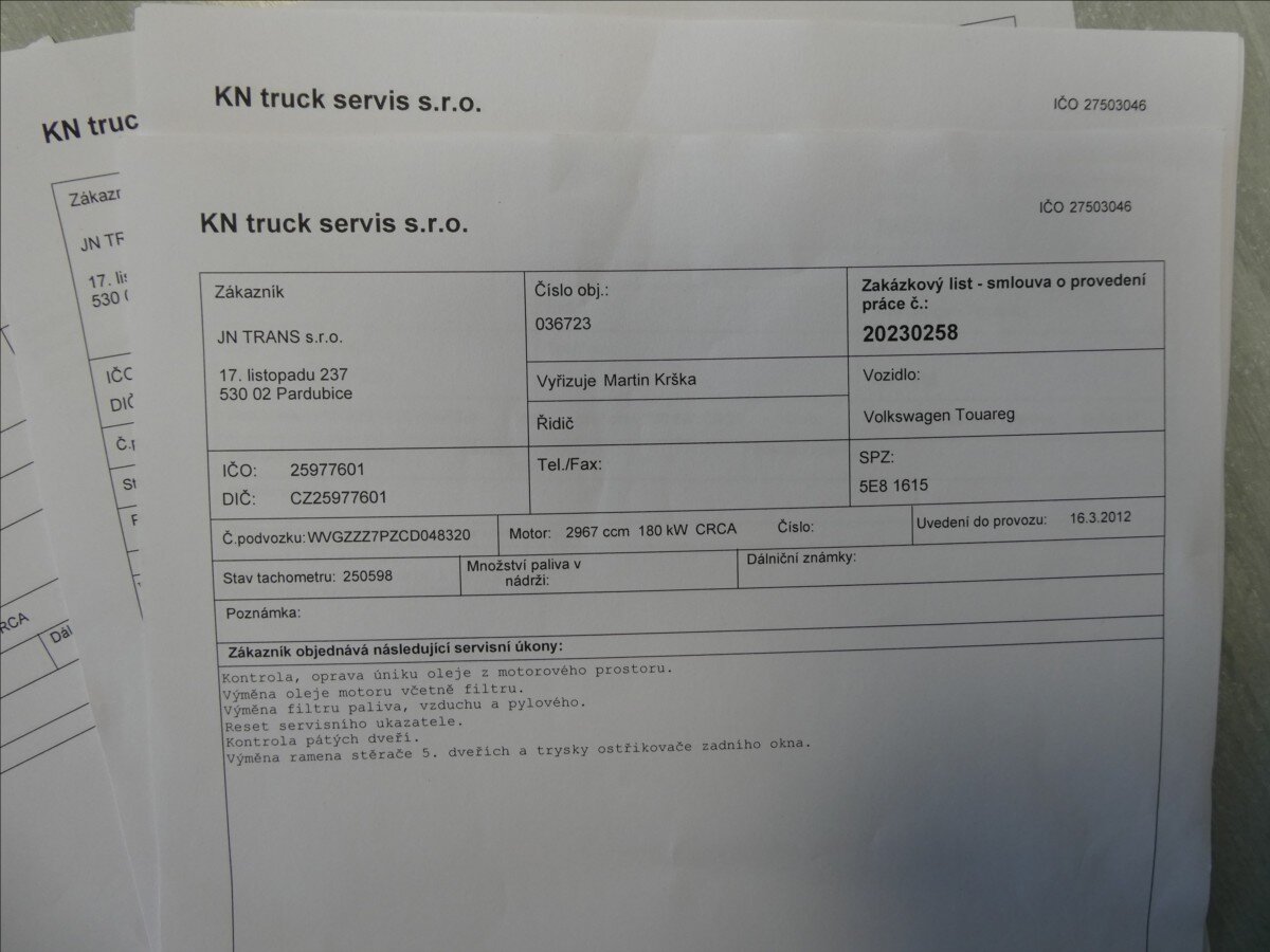 Volkswagen Touareg SUV / Terénní 3,0 l 180 kw