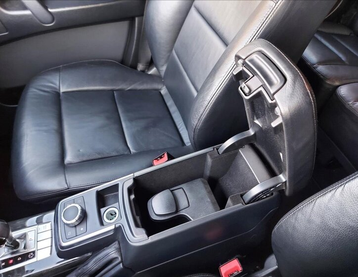 Mercedes-Benz Třídy G SUV / Terénní 3,0 l 155 kw