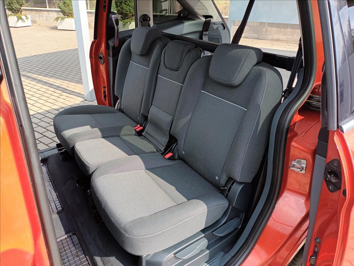 Ford Grand C-MAX MPV 2,0 l 103 kw