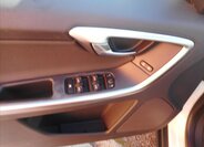 Volvo XC60 SUV 2,4 l 120 kw