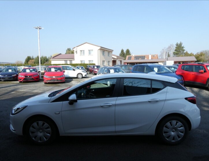 Opel Astra Hatchback 1,6 l 81 kw
