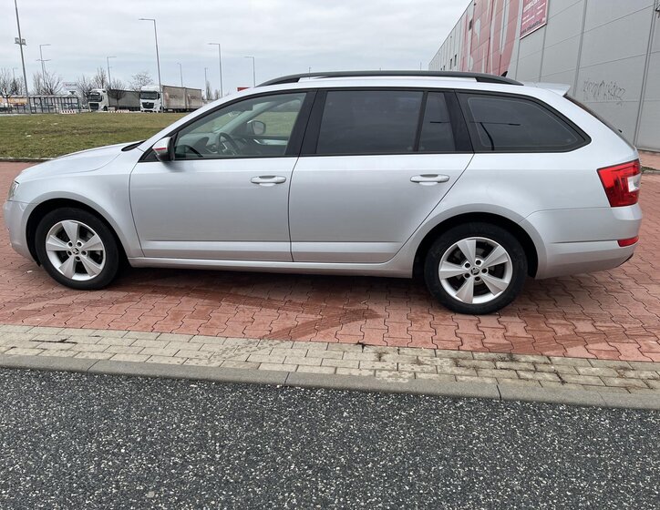 Škoda Octavia Kombi 2,0 l 110 kw