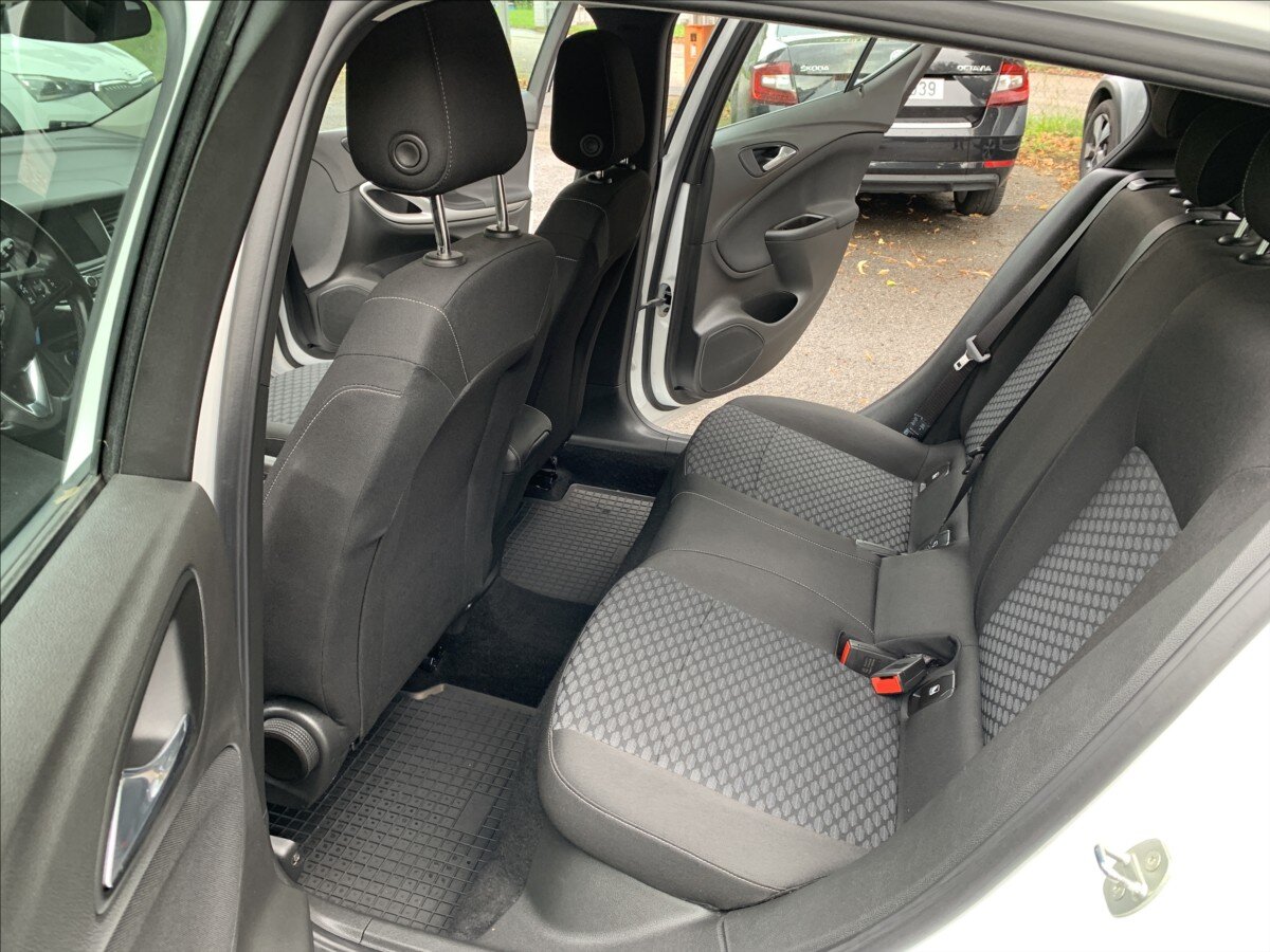 Opel Astra Hatchback 1,5 l 77 kw