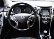 Hyundai i30 24