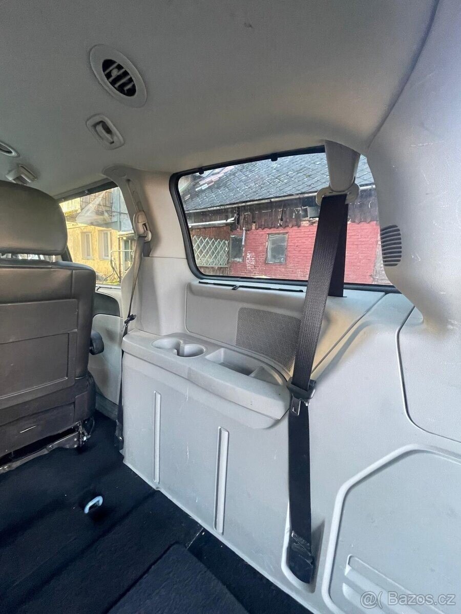 Chrysler Town & Country MPV 3,6 l 208 kw