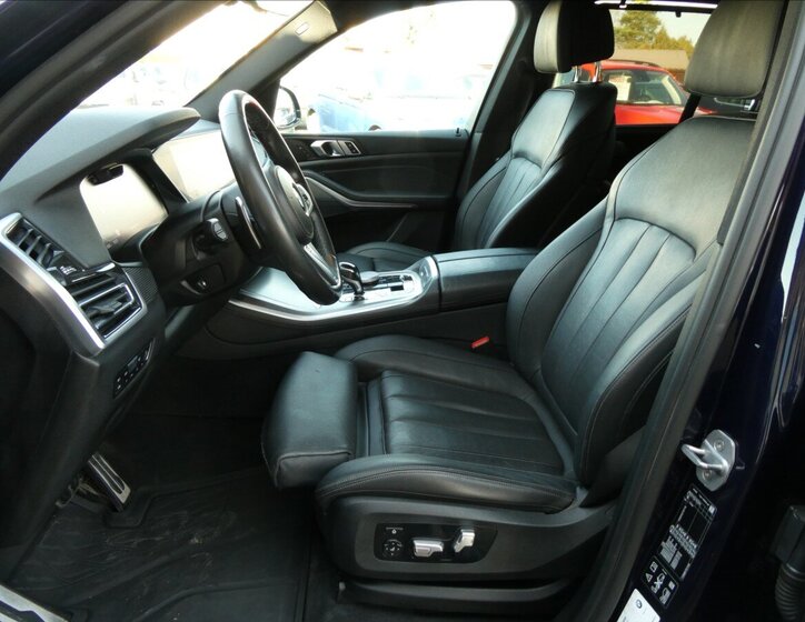 BMW X5 SUV / Terénní 3,0 l 195 kw