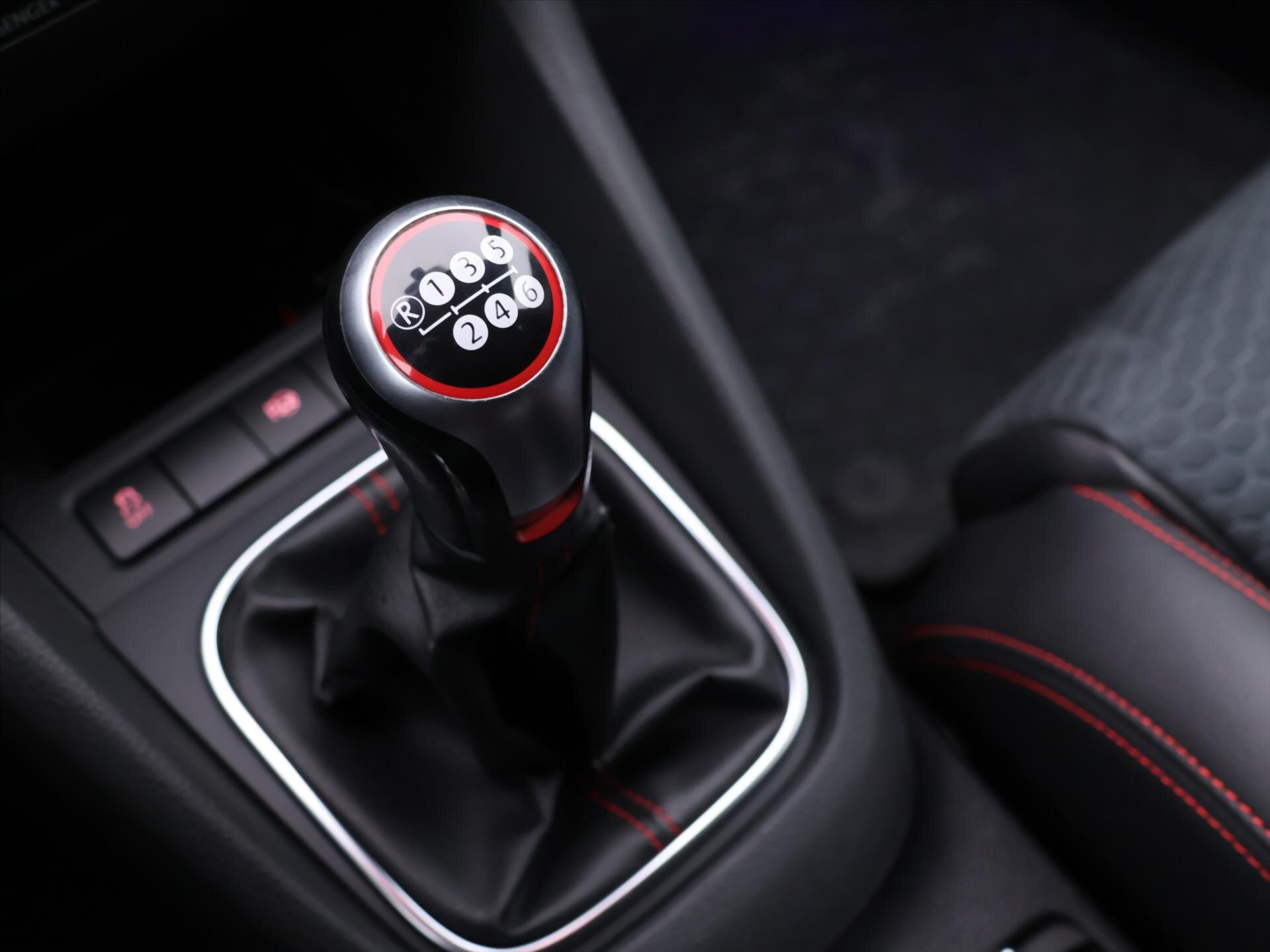 Volkswagen Golf Hatchback 2,0 l 173 kw