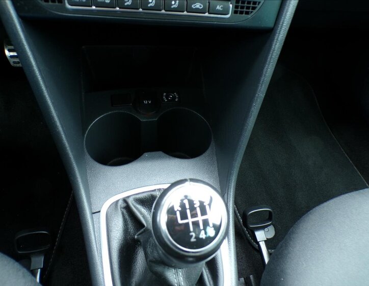 Volkswagen Polo Hatchback 1,2 l 77 kw