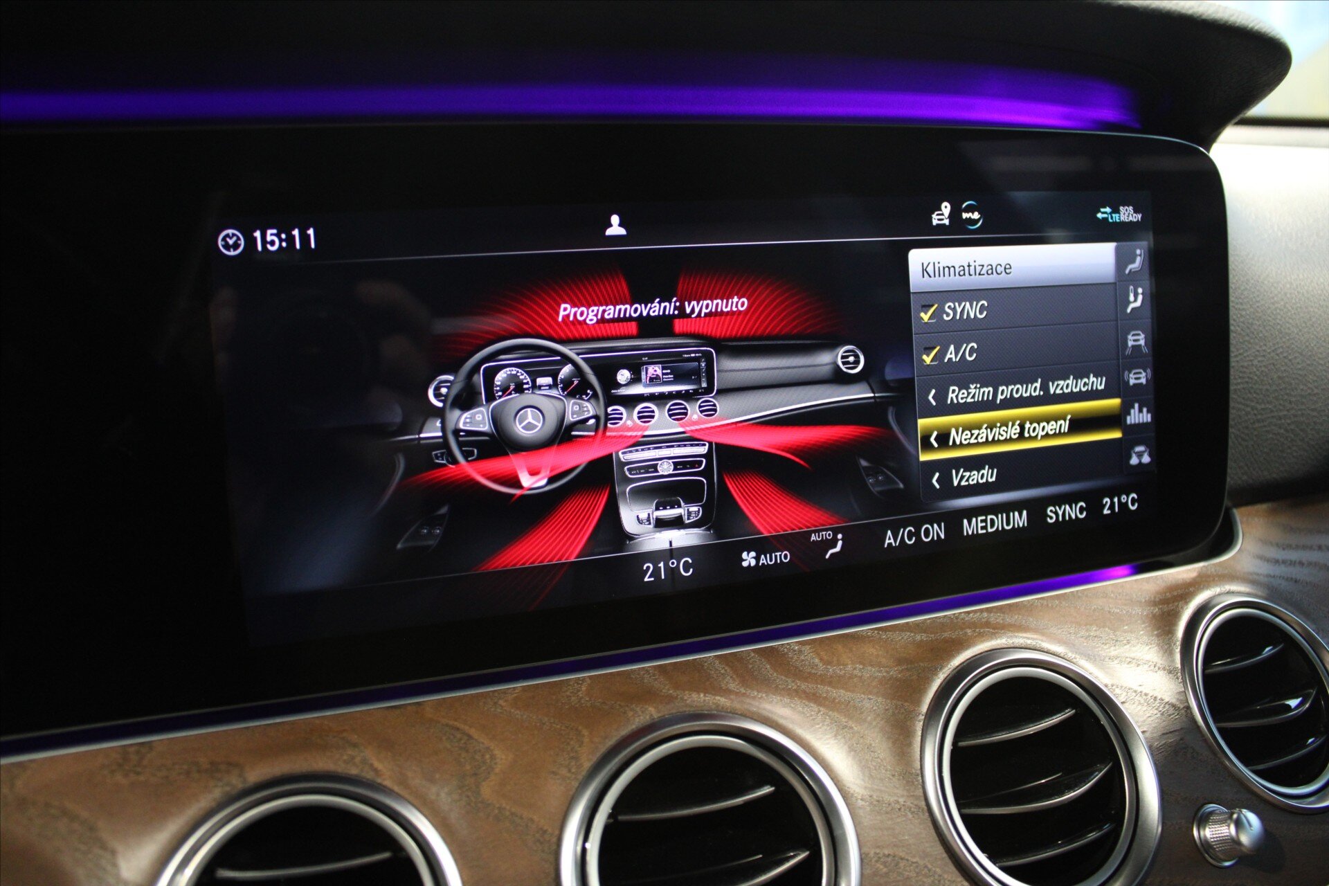 Mercedes-Benz Třídy E Sedan / Limuzína 1,6 l 118 kw