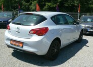 Opel Astra 6