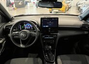 Toyota Yaris Cross 12