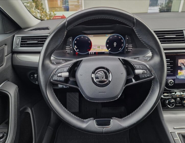 Škoda Superb Kombi 1,5 l 110 kw