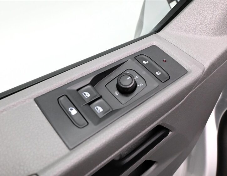 Volkswagen Transporter 22