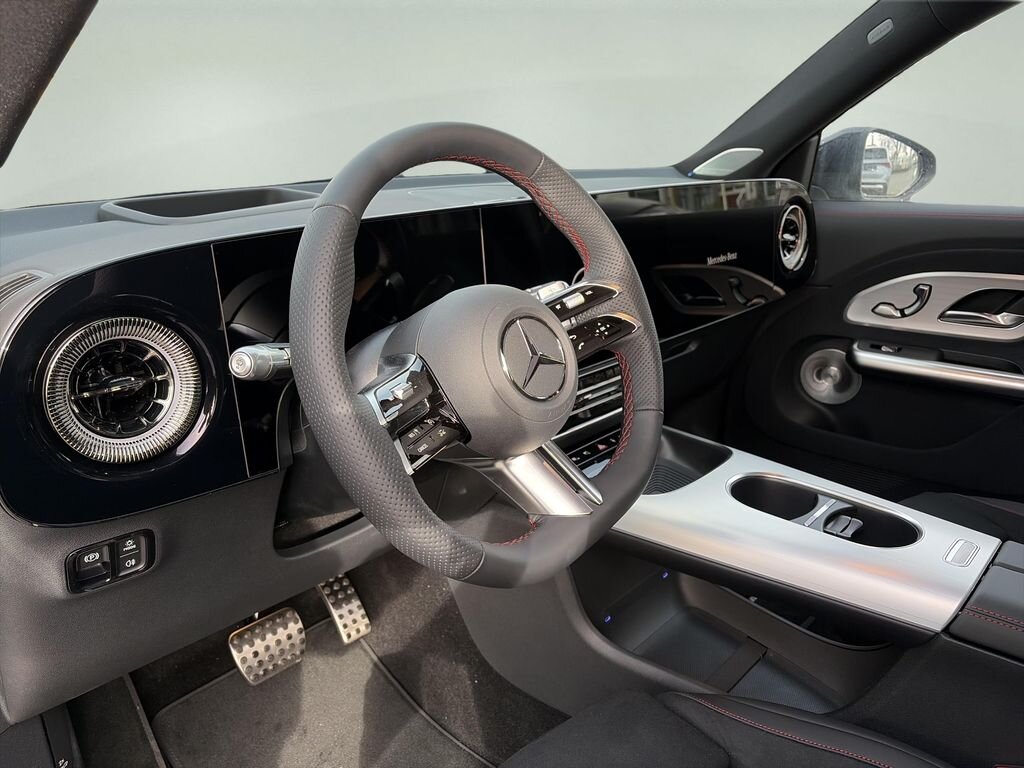 Mercedes-Benz GLB SUV / Terénní 0,0 260 kw