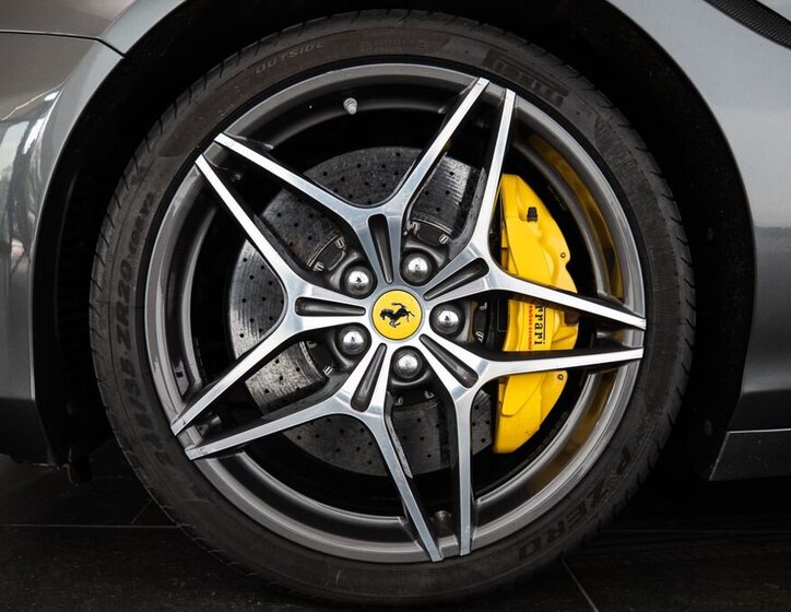 Ferrari California Kabriolet 3,9 l 412 kw