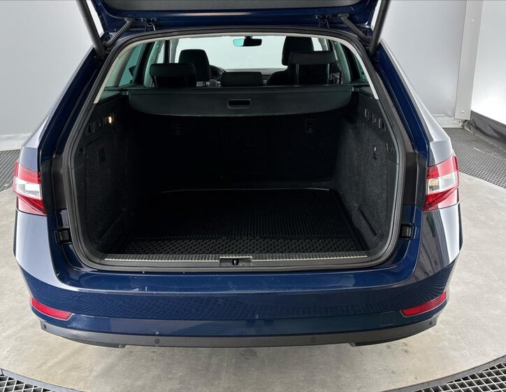 Škoda Superb Kombi 2,0 l 110 kw