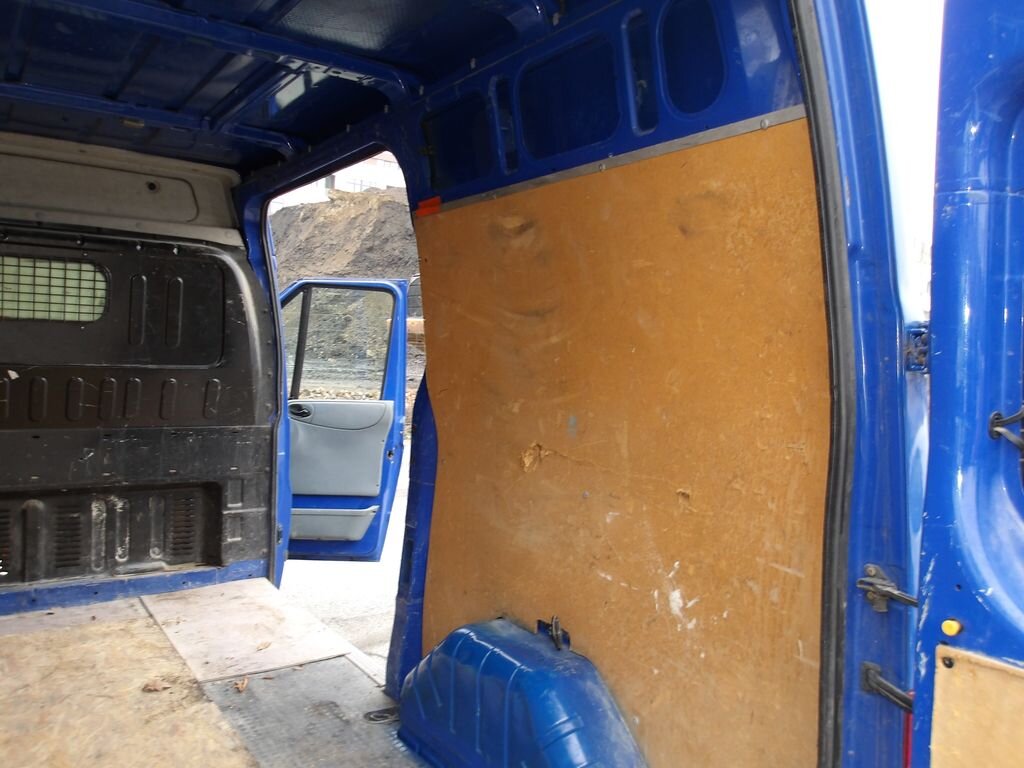 Ford Transit Skříň 2,2 l 63 kw