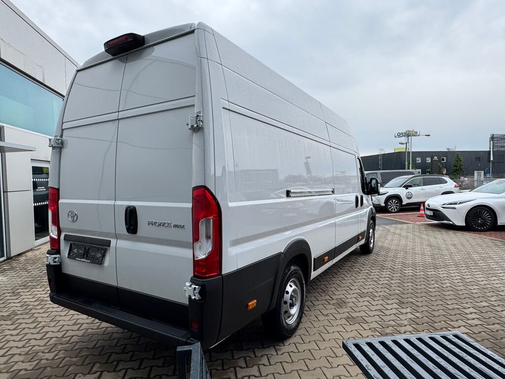 Toyota Proace Max Skříň 2,2 l 130 kw