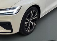 Volvo V60 Kombi 2,0 l 145 kw