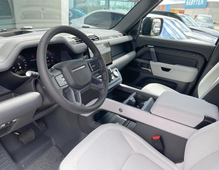 Land Rover Defender SUV 5,0 l 313 kw