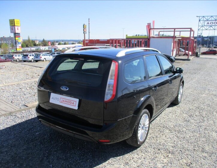 Ford Focus Kombi 1,6 l 74 kw