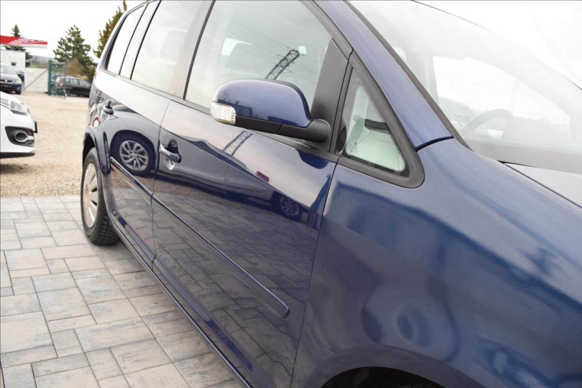 Volkswagen Touran Kombi 1,4 l 103 kw