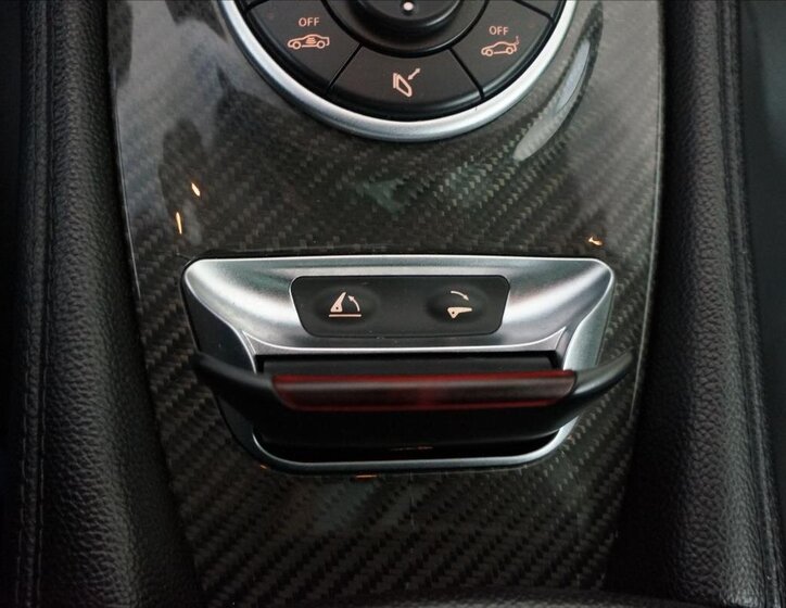 Mercedes-Benz SL Kabriolet 5,5 l 471 kw