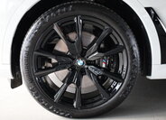 BMW X7 SUV 3,0 l 259 kw