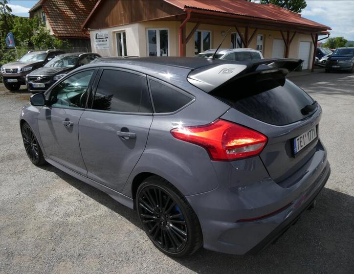 Ford Focus 7