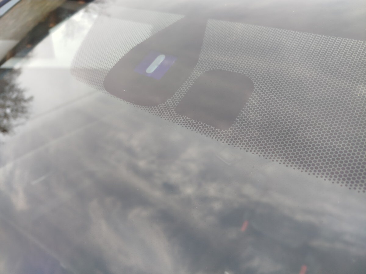 Mitsubishi Outlander SUV 2,3 l 110 kw