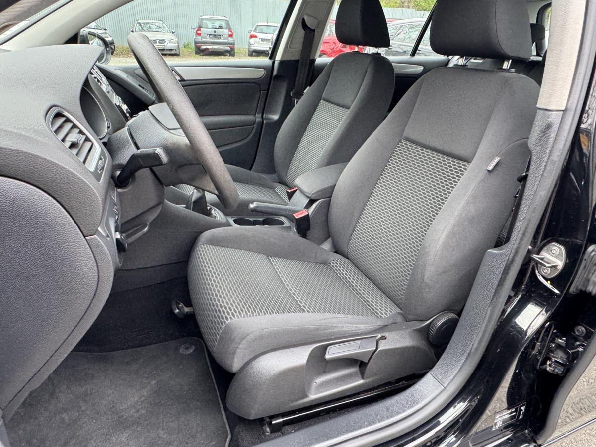 Volkswagen Golf Hatchback 1,6 l 77 kw