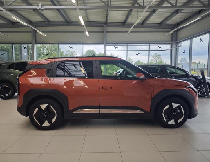 KIA EV3 6