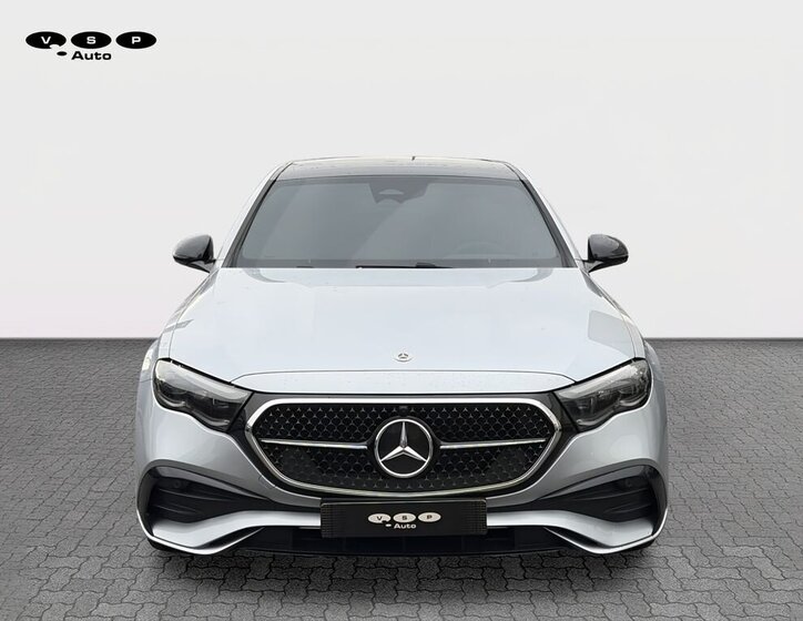 Mercedes-Benz Třídy E Sedan 2,0 l 145 kw
