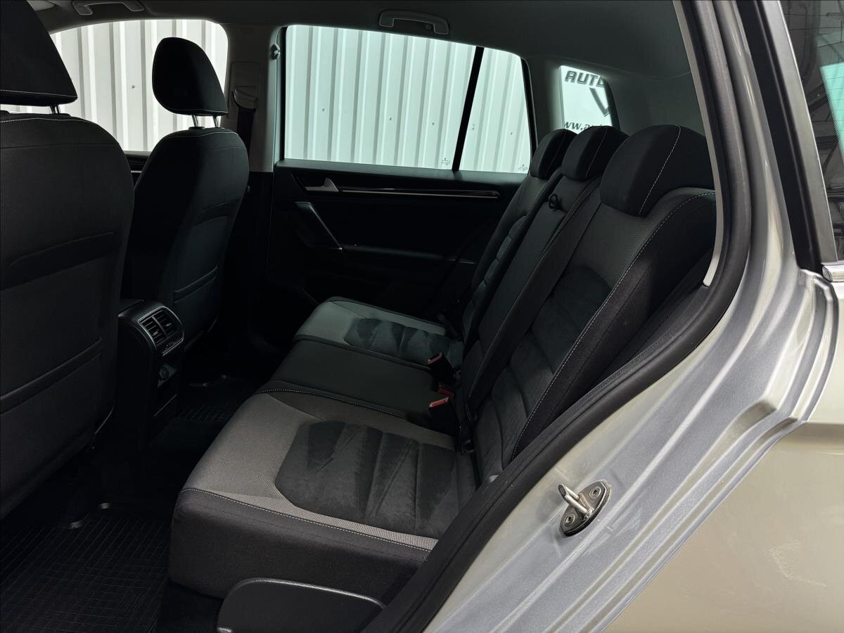 Volkswagen Golf Sportsvan MPV 1,6 l 81 kw