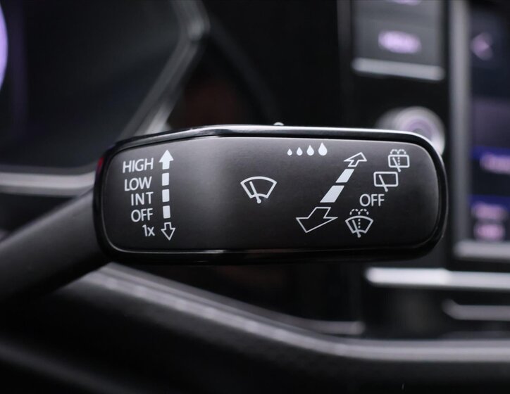 Volkswagen T-Cross 22