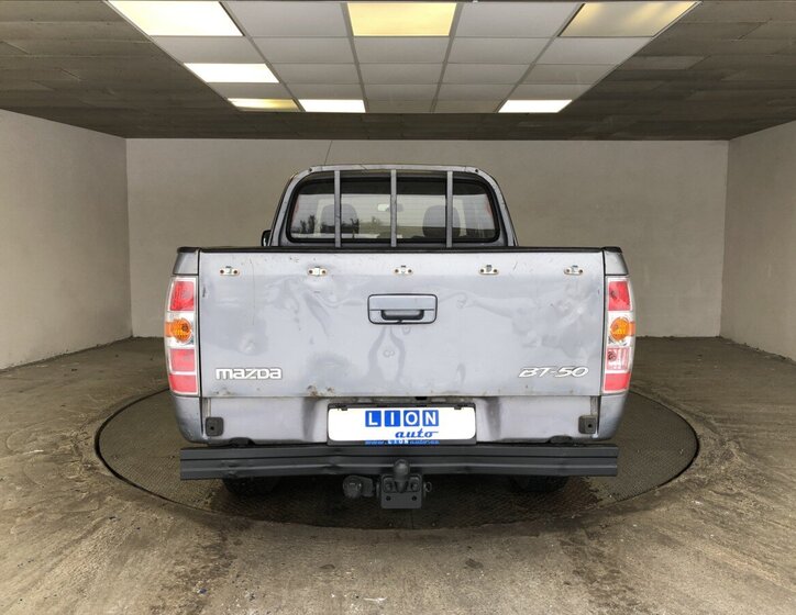 Mazda BT-50 6