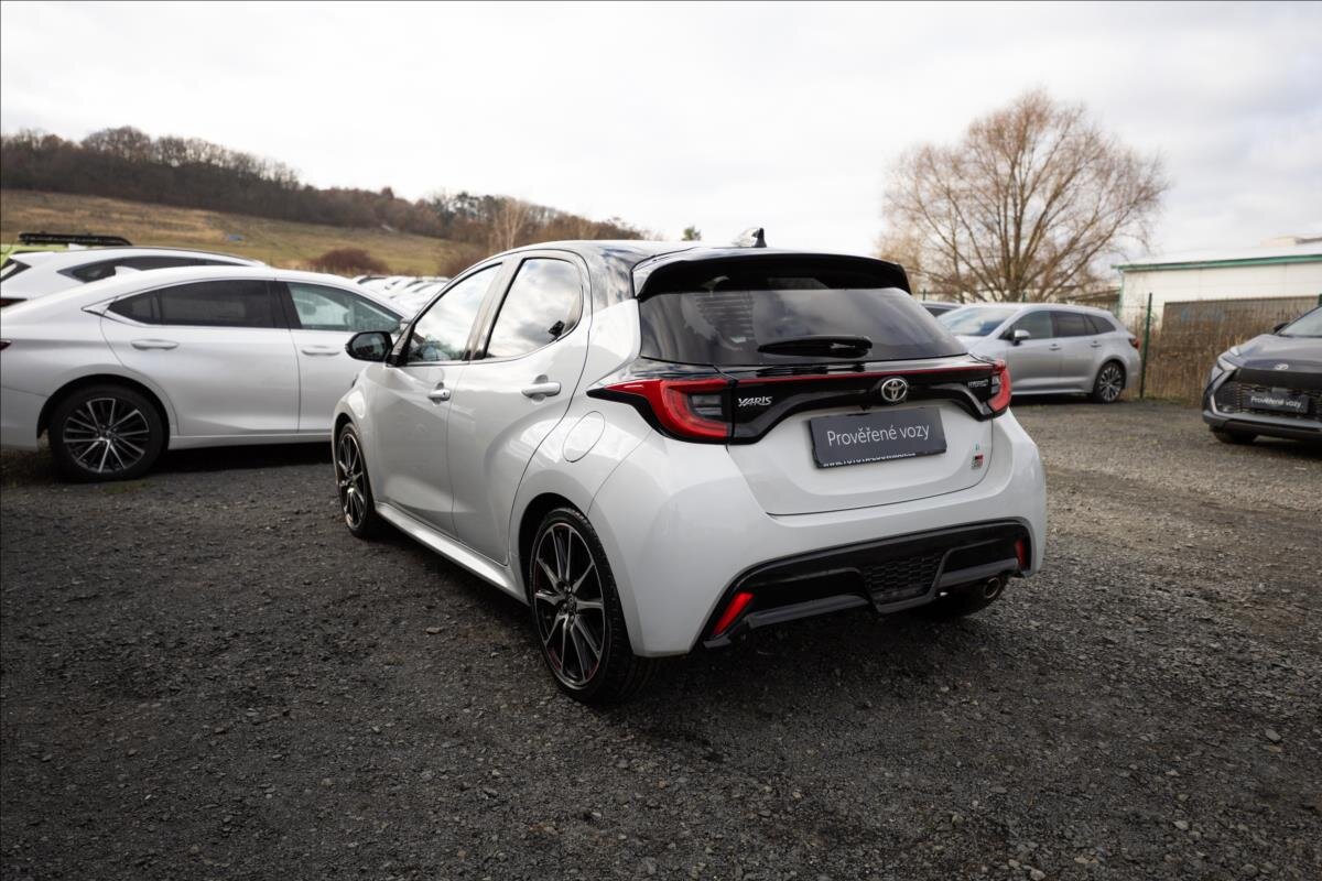 Toyota Yaris Hatchback 1,5 l 68 kw