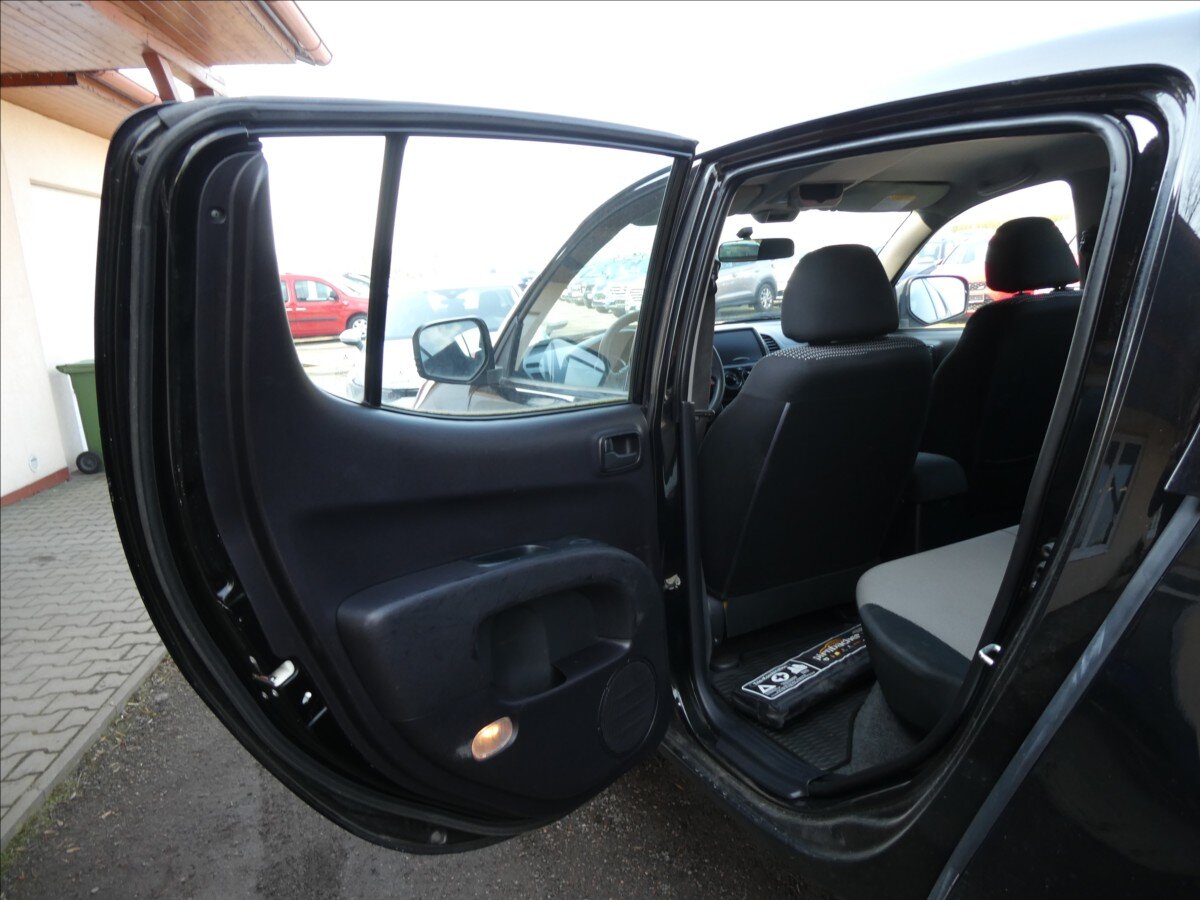 Mitsubishi L200 Pick-up 2,5 l 100 kw